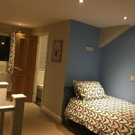 Derby Pride Park Private Ensuite Room- 2 Beds- Free Parking מראה חיצוני תמונה