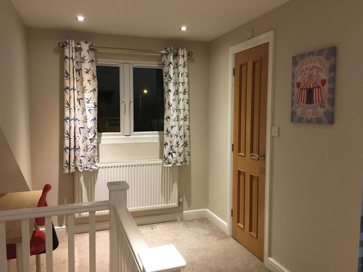 Derby Pride Park Private Ensuite Room- 2 Beds- Free Parking מראה חיצוני תמונה
