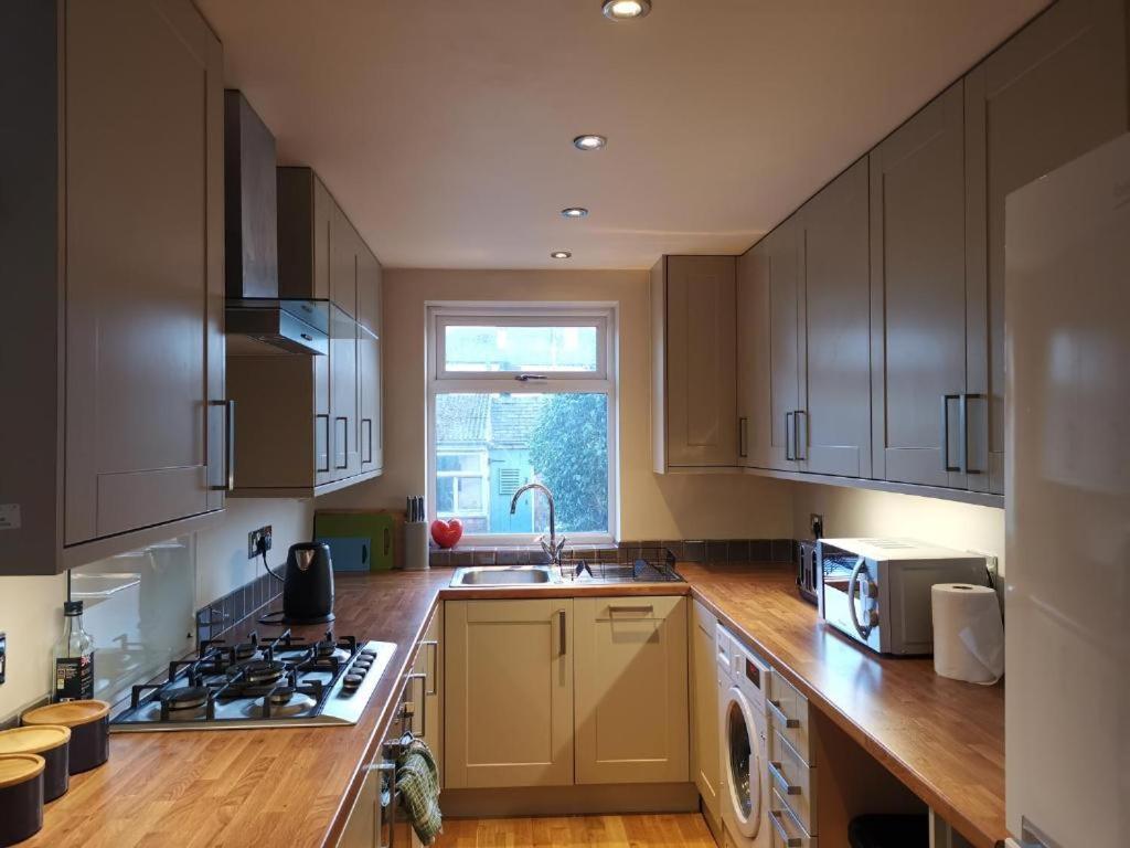 Derby Pride Park Private Ensuite Room- 2 Beds- Free Parking מראה חיצוני תמונה