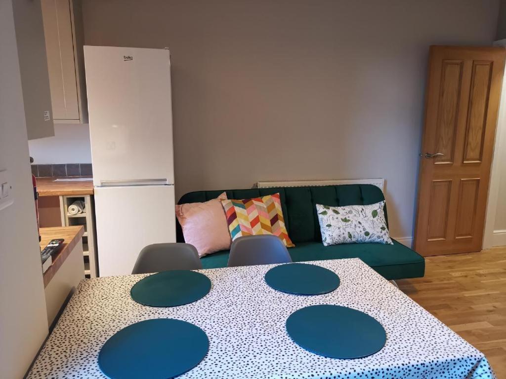 Derby Pride Park Private Ensuite Room- 2 Beds- Free Parking מראה חיצוני תמונה